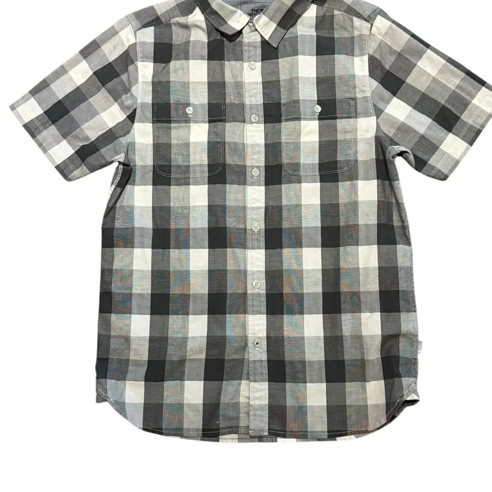 The North Face Mens Size Medium Black and Gray Checkered Short Sleeve Shirt